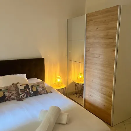 Aux 138 Bis * Каркассонн